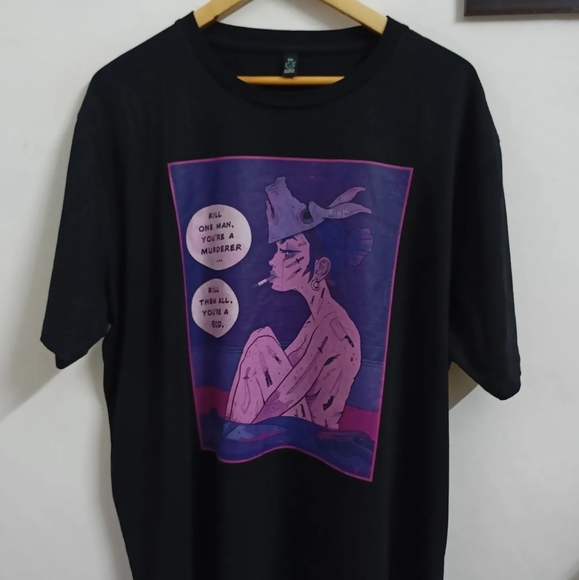 Earth Positive Tops - Vintage graphic t-shirt with women print